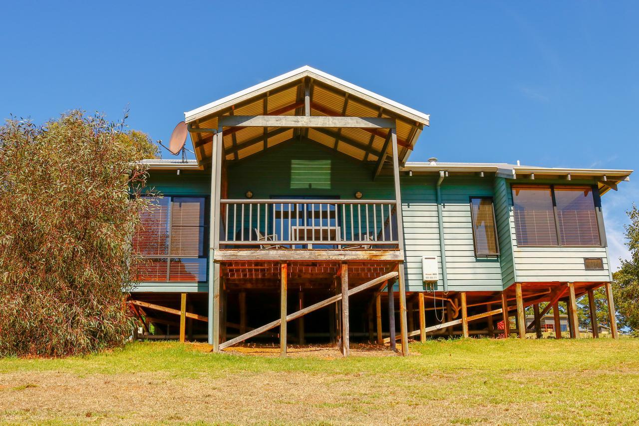 Rainbow Trail Chalets Pemberton Exterior foto