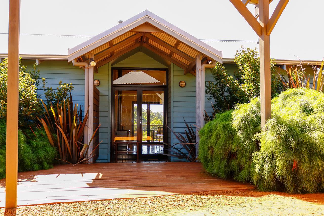 Rainbow Trail Chalets Pemberton Exterior foto